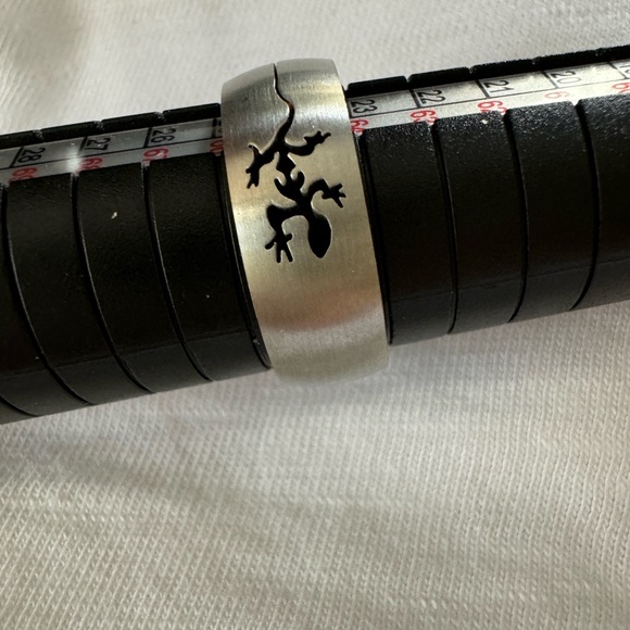 RING Gecko Lizard Stainless Sz 11 New Wedding or Just for fun. Mens or … - Picture 4 of 5